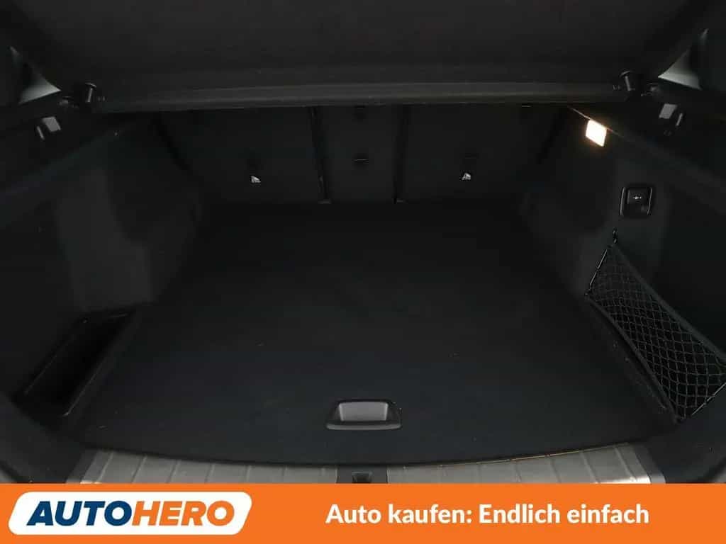 BMW X1 sDrive 18i M Sport Aut.*NAVI*CAM*LED*TEMPO* 03/2020-photo-16
