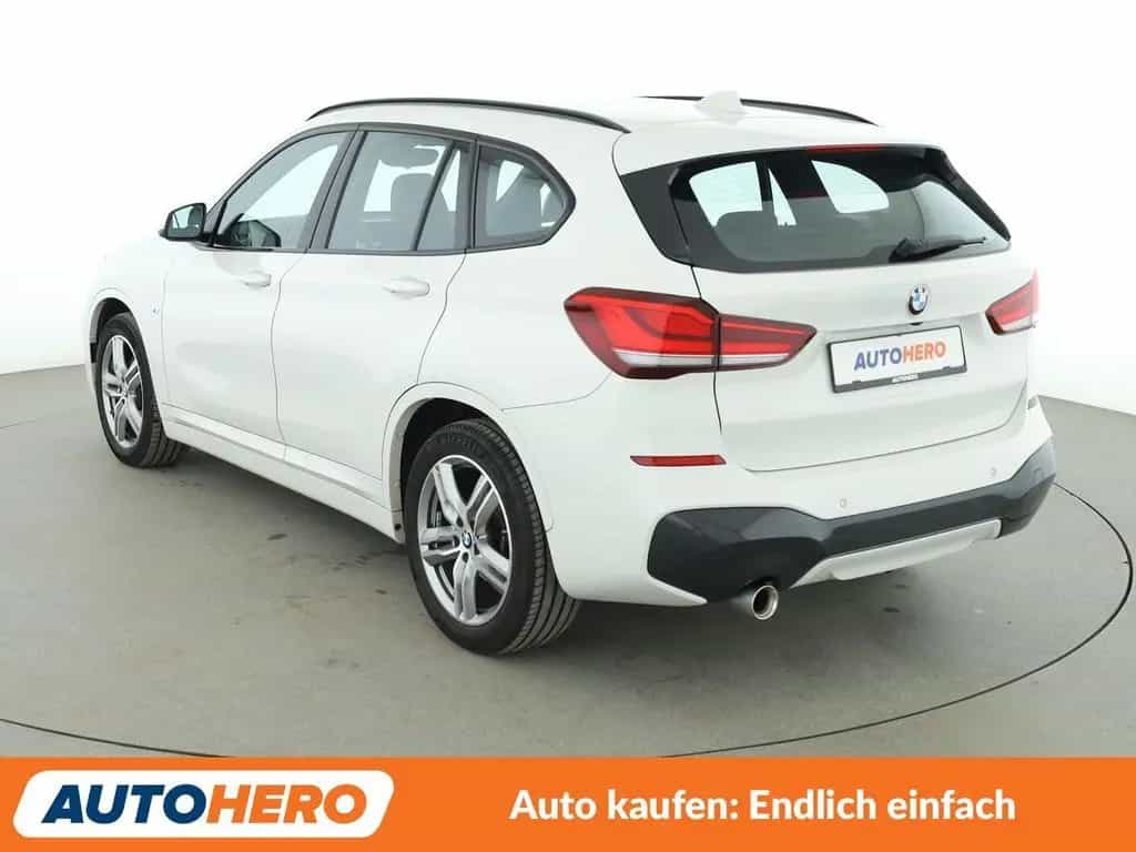 BMW X1 sDrive 18i M Sport Aut.*NAVI*CAM*LED*TEMPO* 03/2020-photo-2