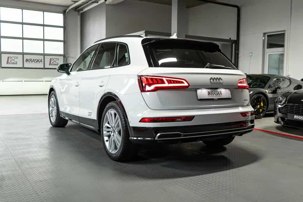 Audi Q5 40 TDI quattro sport S-line competition STHZ 01/2020-photo-10