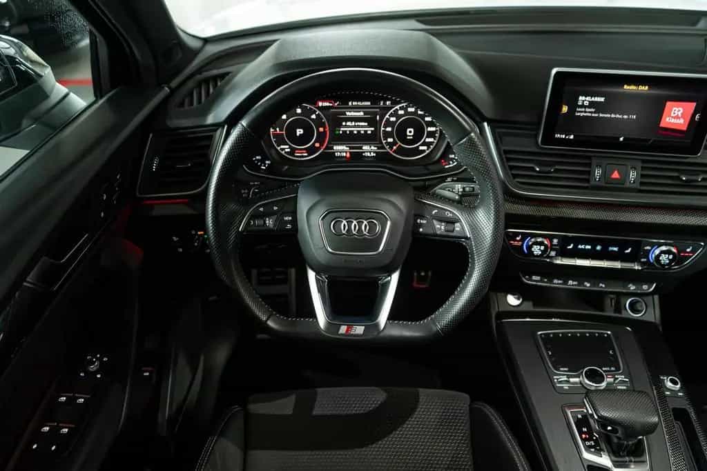 Audi Q5 40 TDI quattro sport S-line competition STHZ 01/2020-photo-18