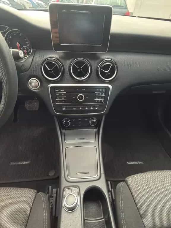 Mercedes-Benz A-Class A A 180 BlueEfficiency 09/2017-photo-22