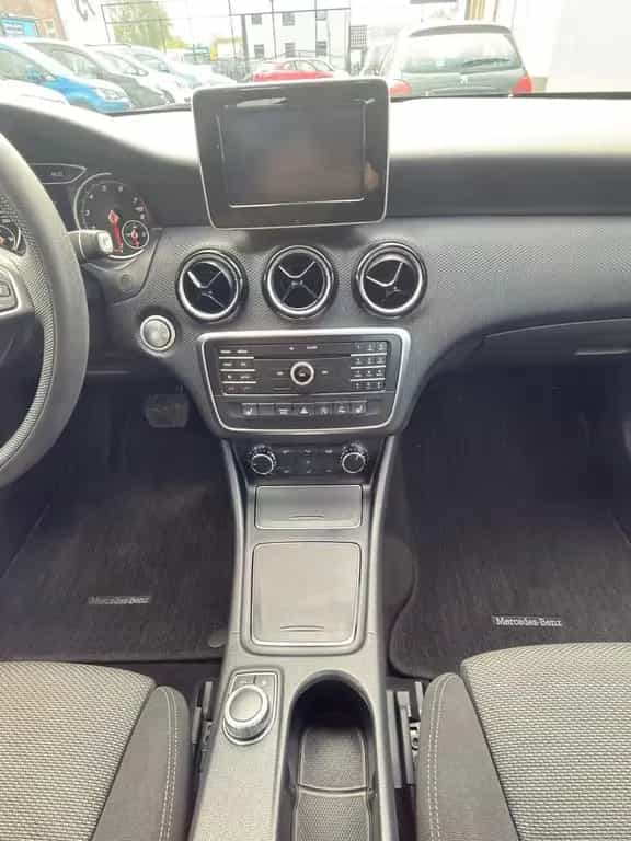 Mercedes-Benz A-Class A A 180 BlueEfficiency 09/2017-photo-23