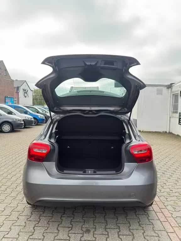Mercedes-Benz A-Class A A 180 BlueEfficiency 09/2017-photo-6