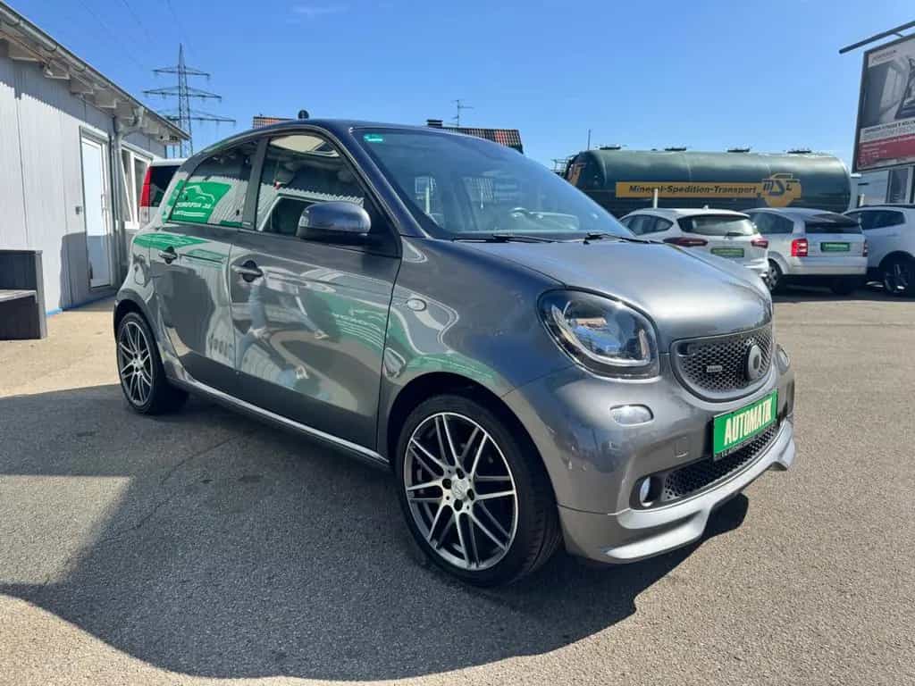 Smart ForFour 0.9 BRABUS XCLUSIVE*SZHZ*PANO*TÜV/4-2028 11/2016-photo-1