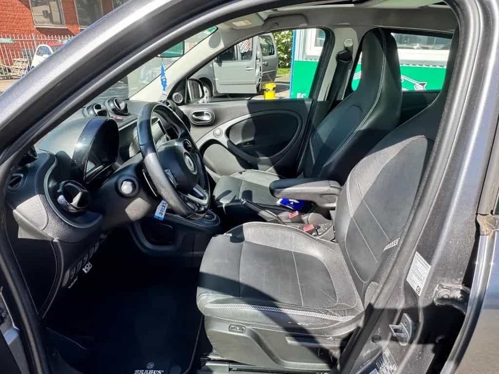 Smart ForFour 0.9 BRABUS XCLUSIVE*SZHZ*PANO*TÜV/4-2028 11/2016-photo-12