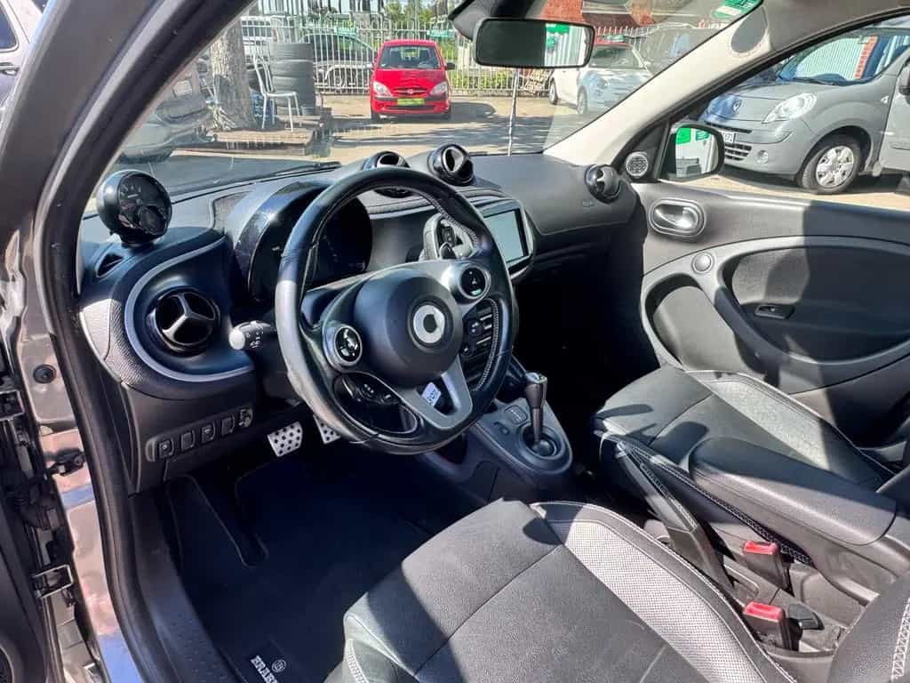 Smart ForFour 0.9 BRABUS XCLUSIVE*SZHZ*PANO*TÜV/4-2028 11/2016-photo-13