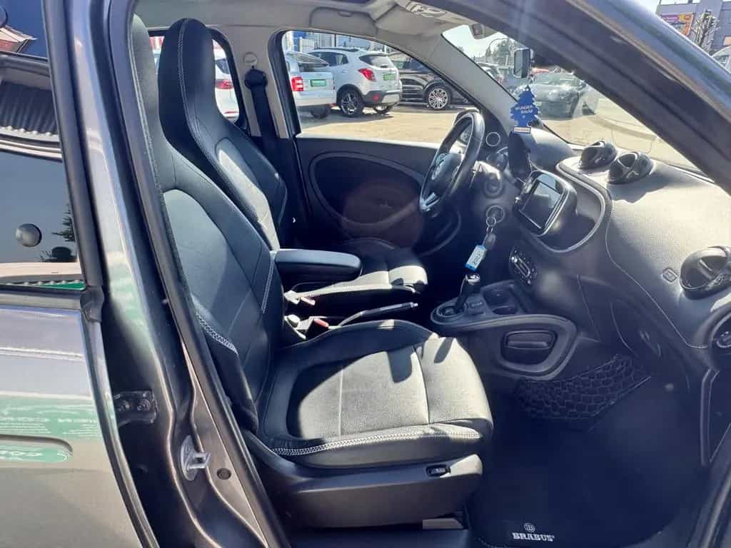 Smart ForFour 0.9 BRABUS XCLUSIVE*SZHZ*PANO*TÜV/4-2028 11/2016-photo-19