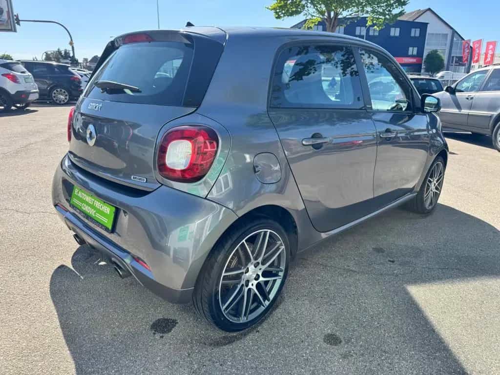 Smart ForFour 0.9 BRABUS XCLUSIVE*SZHZ*PANO*TÜV/4-2028 11/2016-photo-2