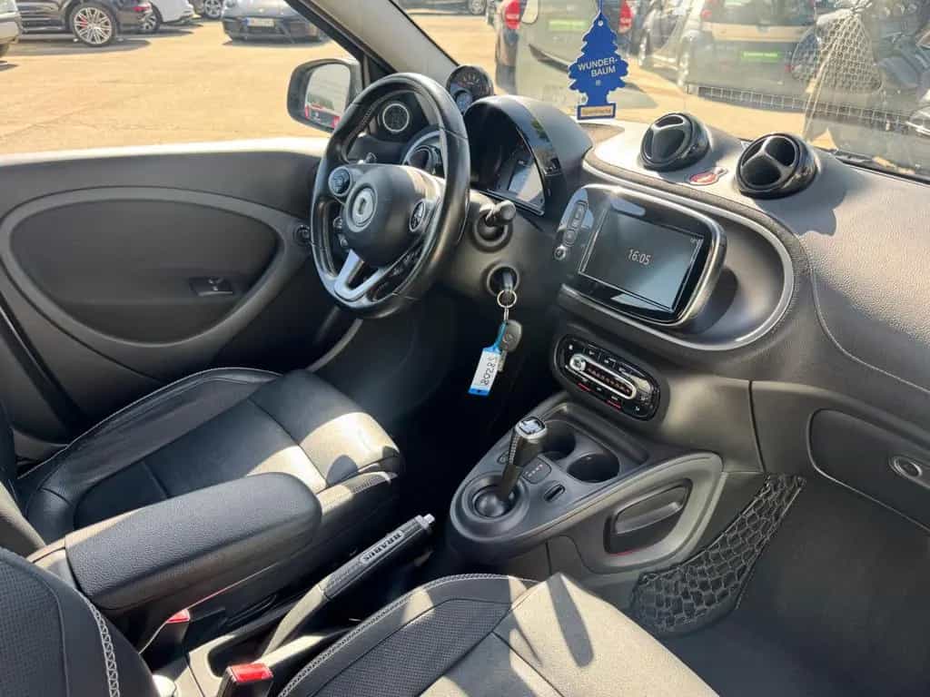 Smart ForFour 0.9 BRABUS XCLUSIVE*SZHZ*PANO*TÜV/4-2028 11/2016-photo-21