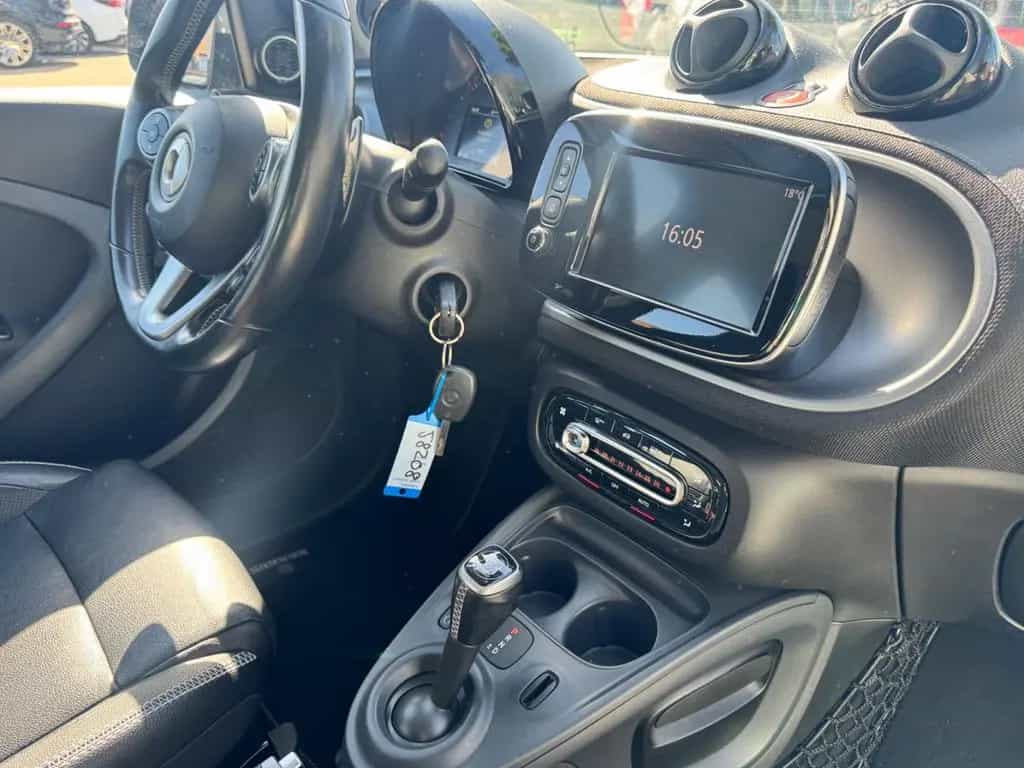 Smart ForFour 0.9 BRABUS XCLUSIVE*SZHZ*PANO*TÜV/4-2028 11/2016-photo-22