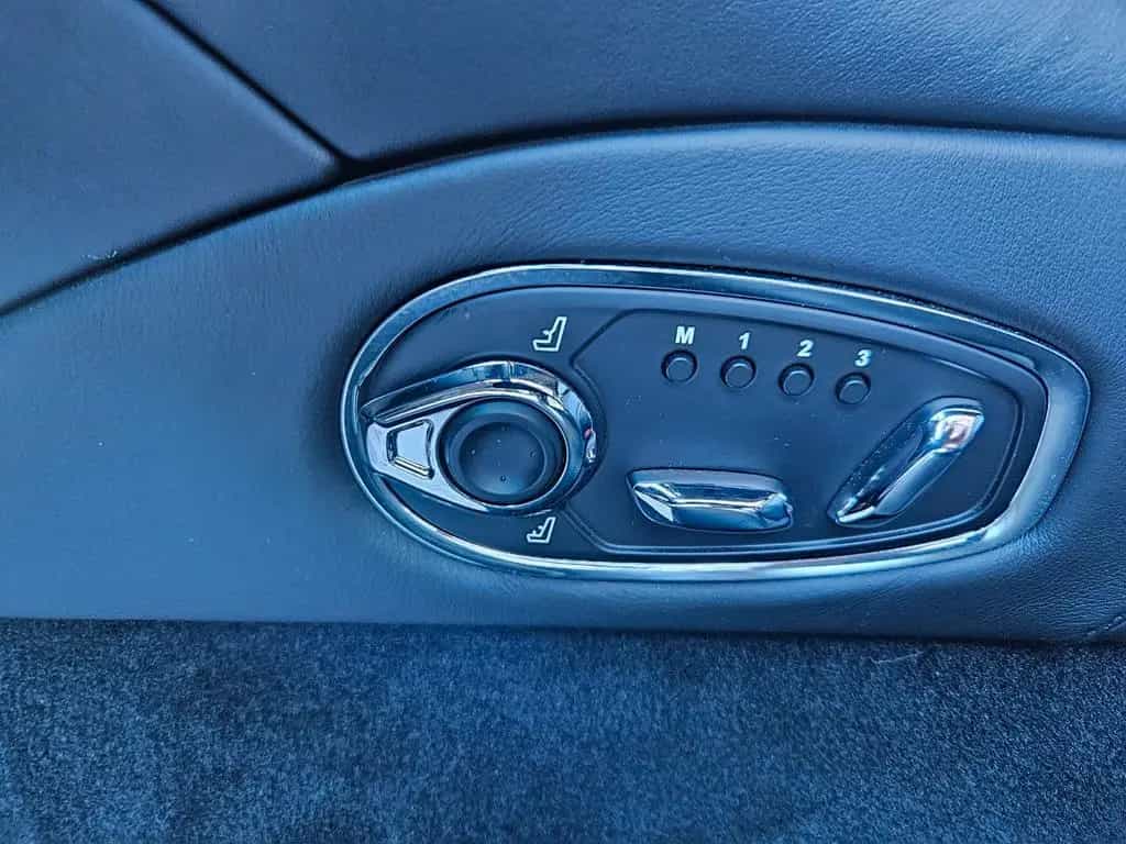Aston Martin DB11 4.0 V8 -Scheckheft -Deutsches Fzg. 09/2020-photo-16