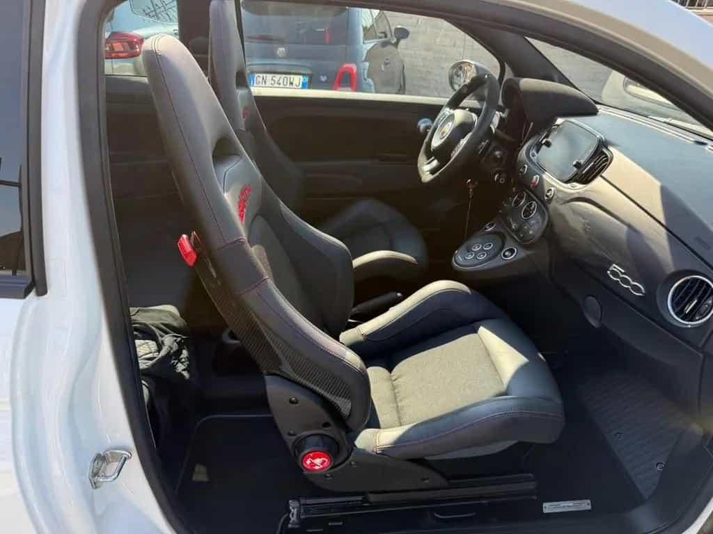 Abarth 695C Competizione 1.4 t-jet 180cv auto SA 02/2025-photo-4
