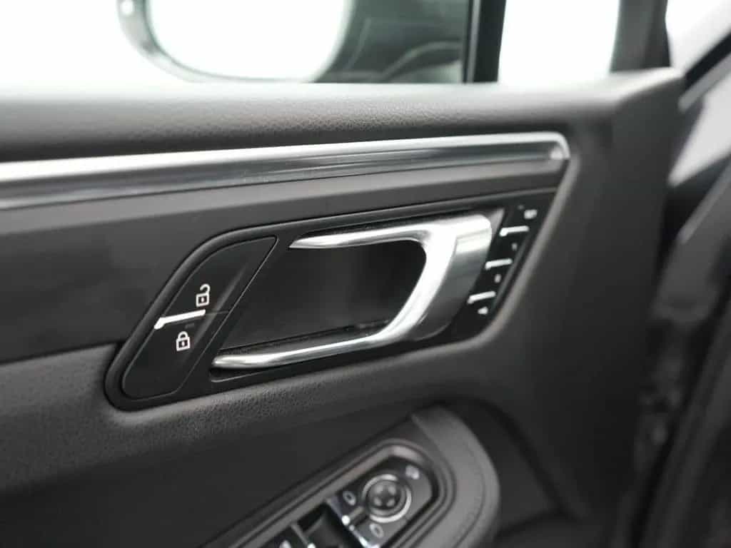 Porsche Macan 2.0 T 12/2022-photo-13