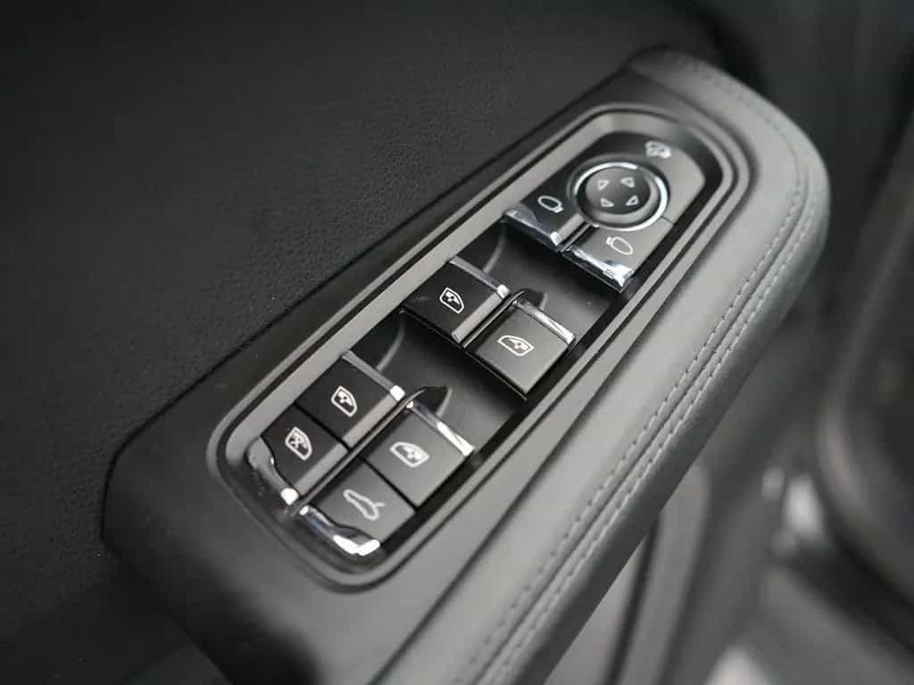 Porsche Macan 2.0 T 12/2022-photo-14