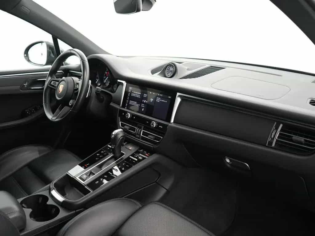 Porsche Macan 2.0 T 12/2022-photo-35