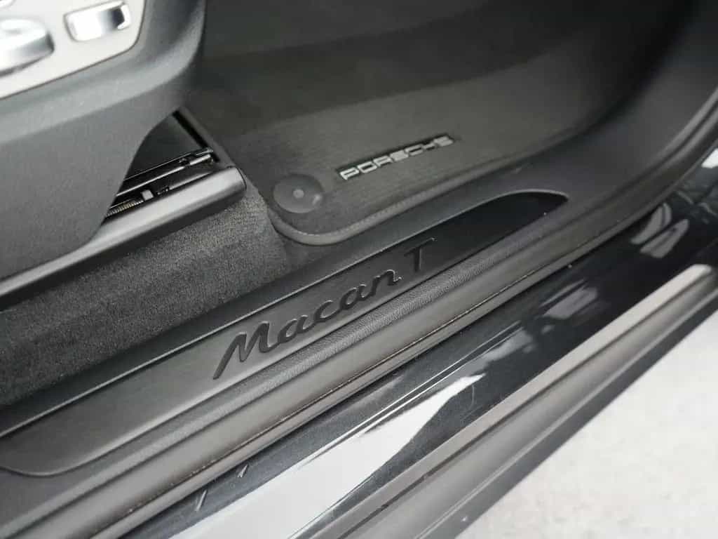 Porsche Macan 2.0 T 12/2022-photo-36