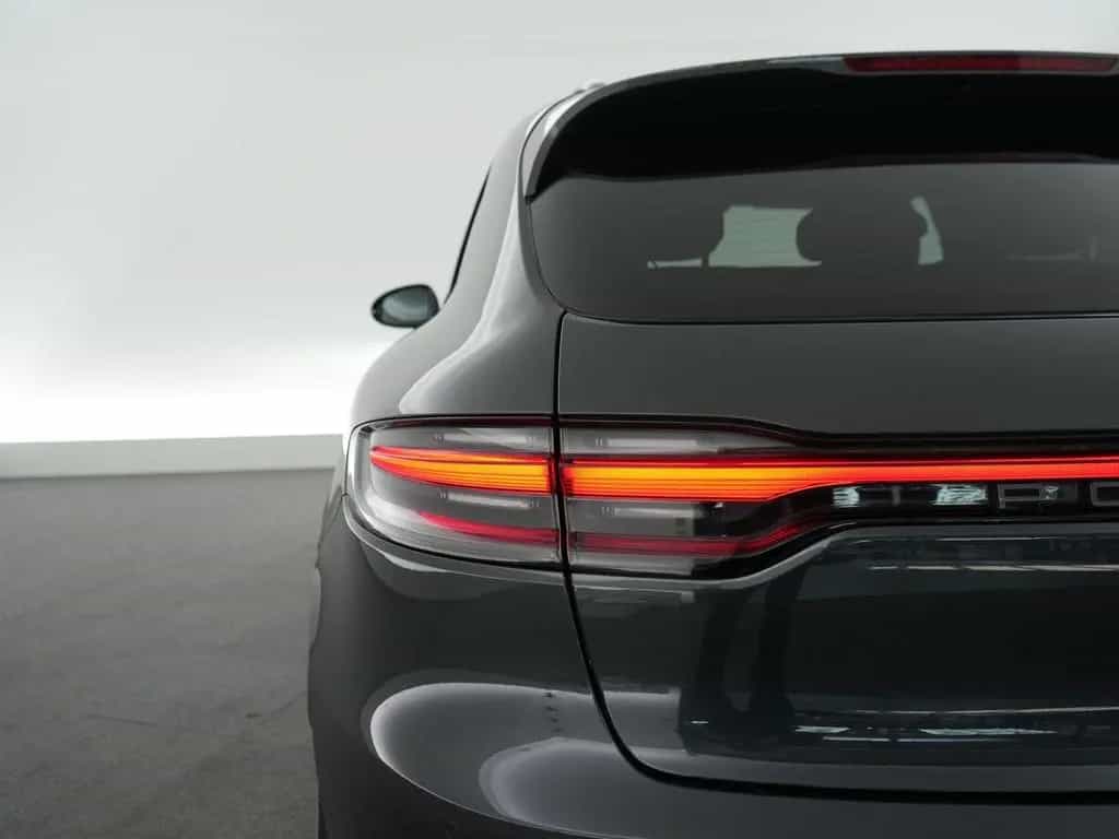 Porsche Macan 2.0 T 12/2022-photo-41