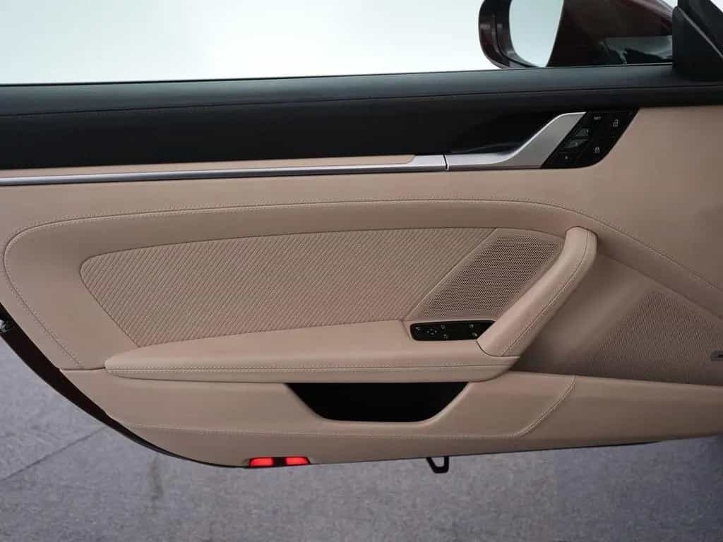 Porsche 992 Targa 4S Heritage Edition 02/2021-photo-16