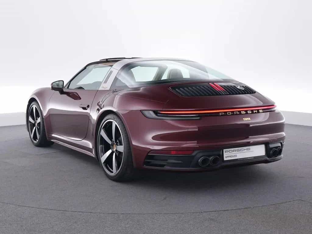 Porsche 992 Targa 4S Heritage Edition 02/2021-photo-2