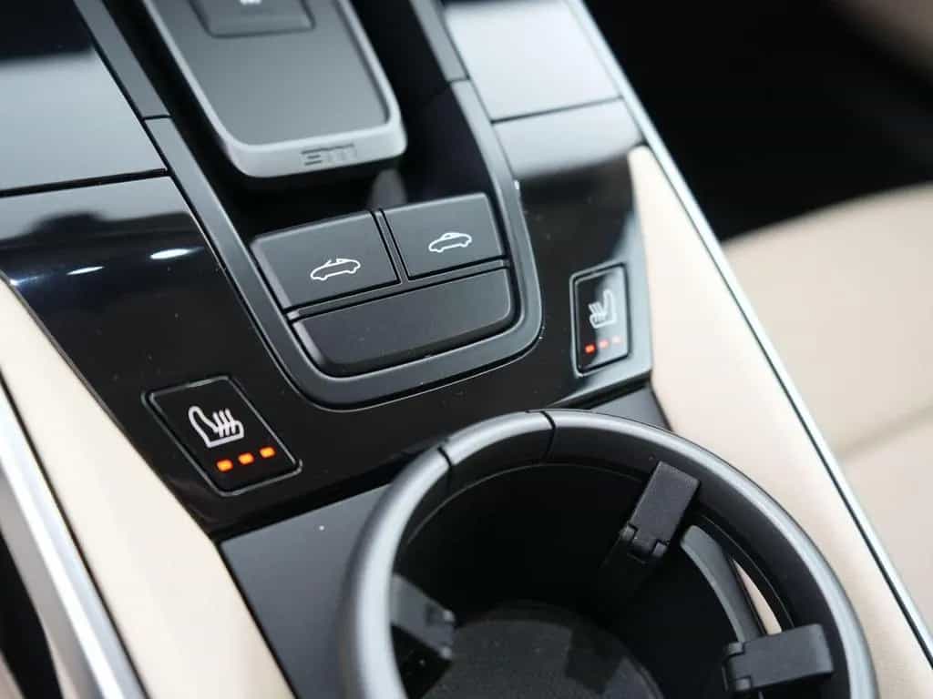 Porsche 992 Targa 4S Heritage Edition 02/2021-photo-28