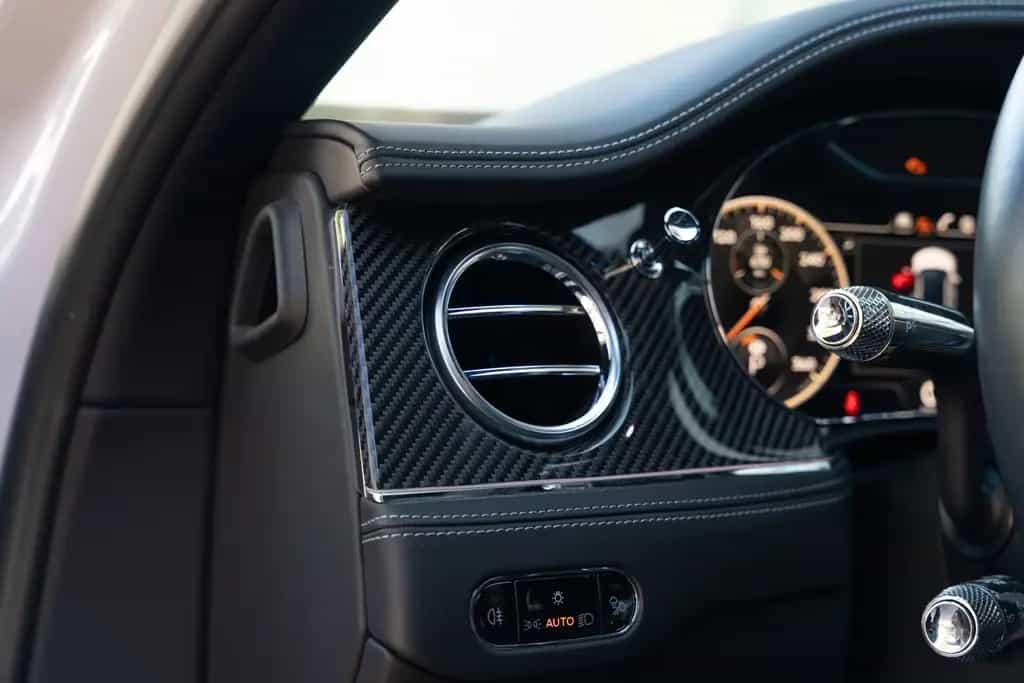Bentley Flying Spur V8 08/2022-photo-14
