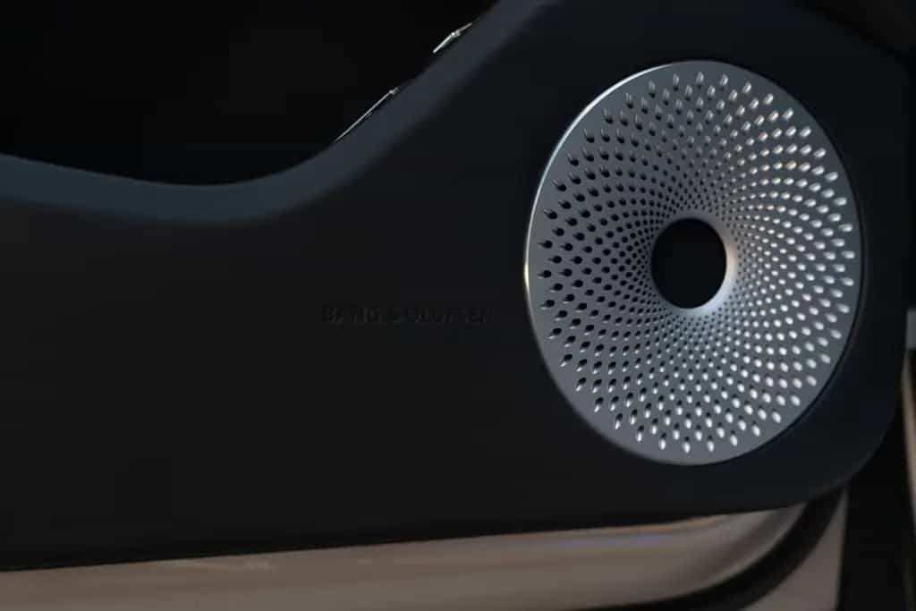 Bentley Flying Spur V8 08/2022-photo-18