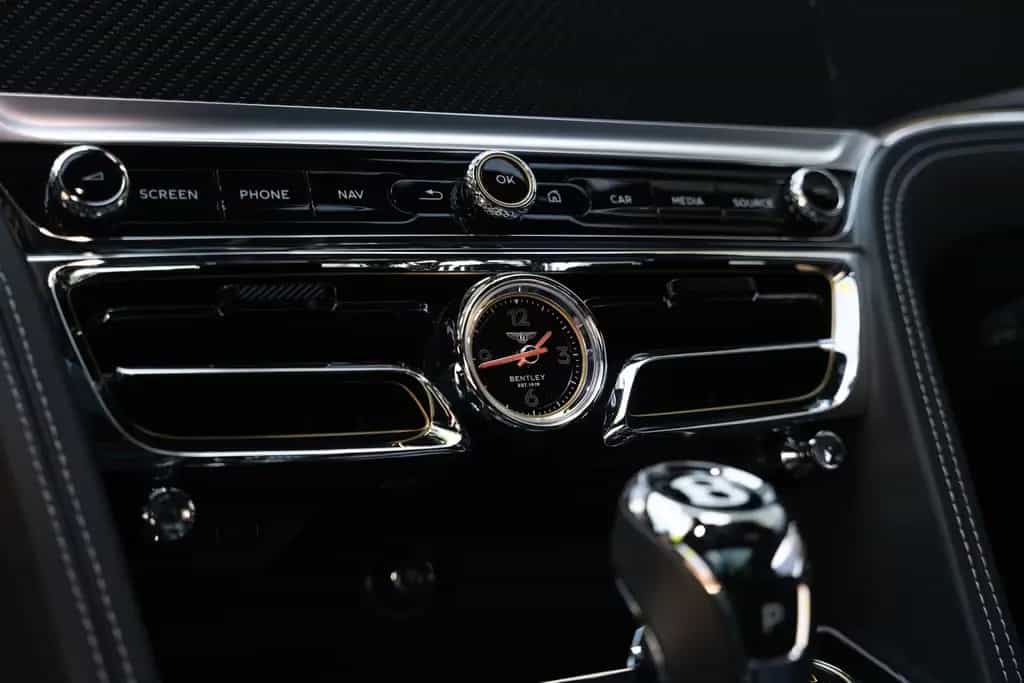 Bentley Flying Spur V8 08/2022-photo-22