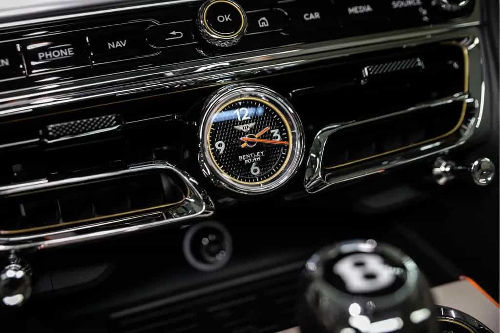Bentley Flying Spur V8 Azure |Piano Linen Veneer|Rotatin 06/2024-photo-30