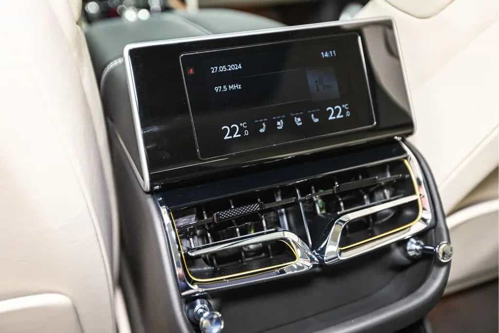 Bentley Flying Spur V8 Azure |Piano Linen Veneer|Rotatin 06/2024-photo-38