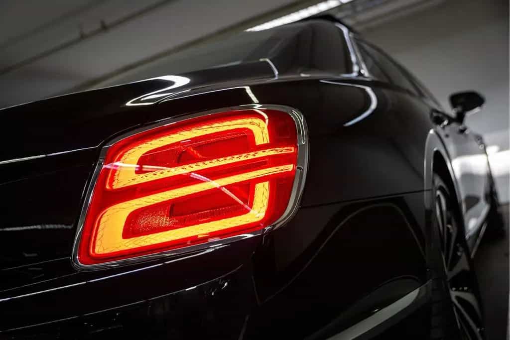 Bentley Flying Spur V8 Azure |Piano Linen Veneer|Rotatin 06/2024-photo-8