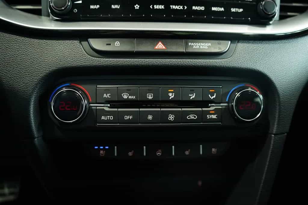 Kia XCeed Platinum Edition *1.H *ACC *Pano *Kamera 02/2020-photo-37