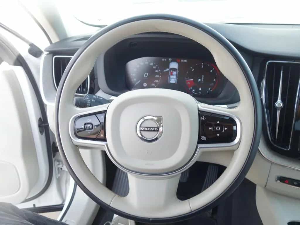 Volvo XC 60 Inscription AWD, Leder, LED, TOP 11/2020-photo-9