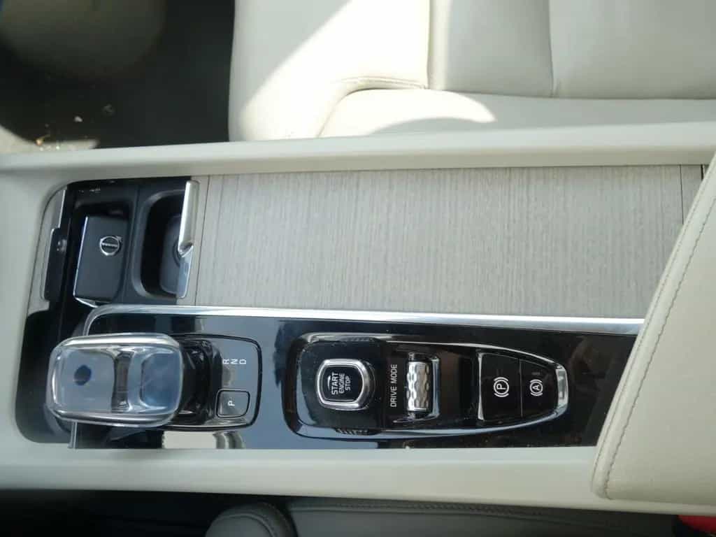 Volvo XC 60 Inscription AWD, Leder, LED, TOP 11/2020-photo-17