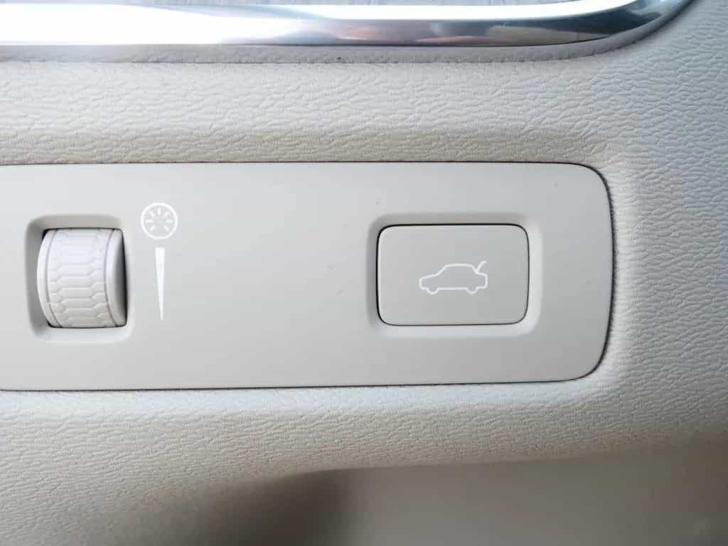Volvo XC 60 Inscription AWD, Leder, LED, TOP 11/2020-photo-18