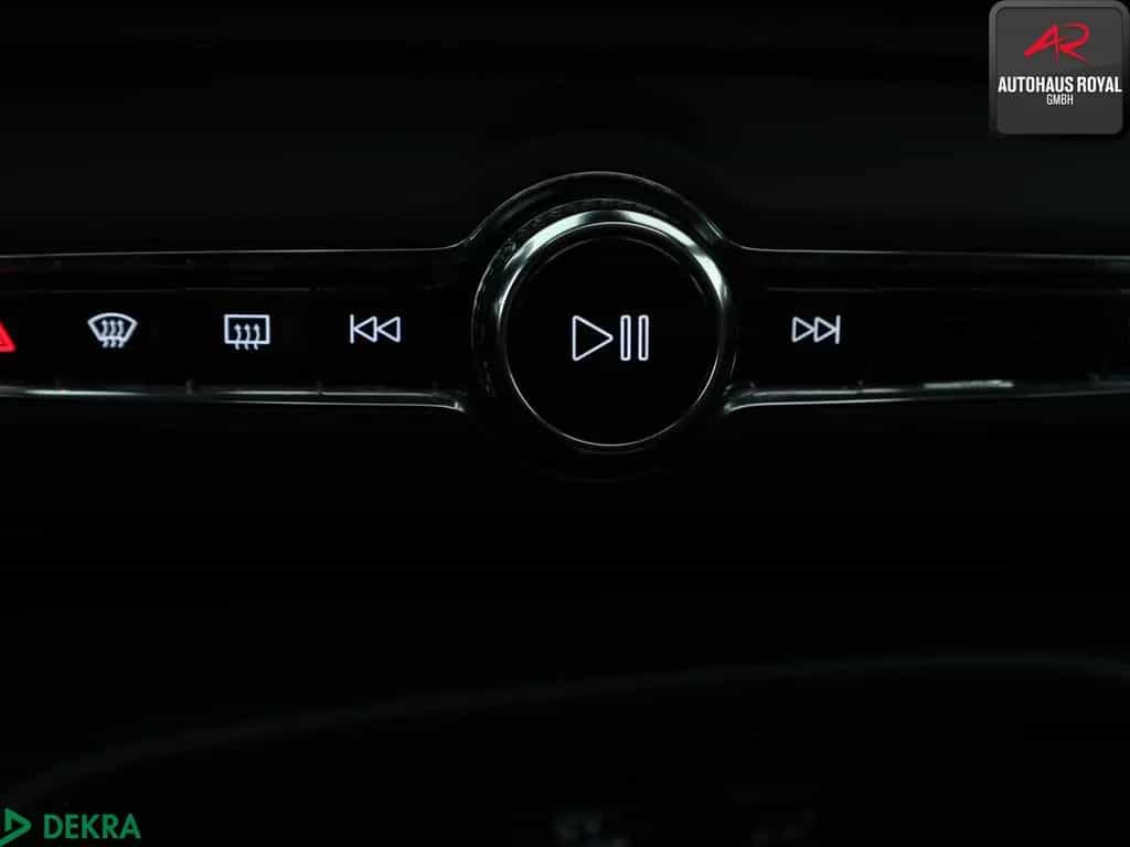 Volvo XC 40 T5 R Design AWD PANO,360GRAD,ACC,KEYLESS 01/2020-photo-24