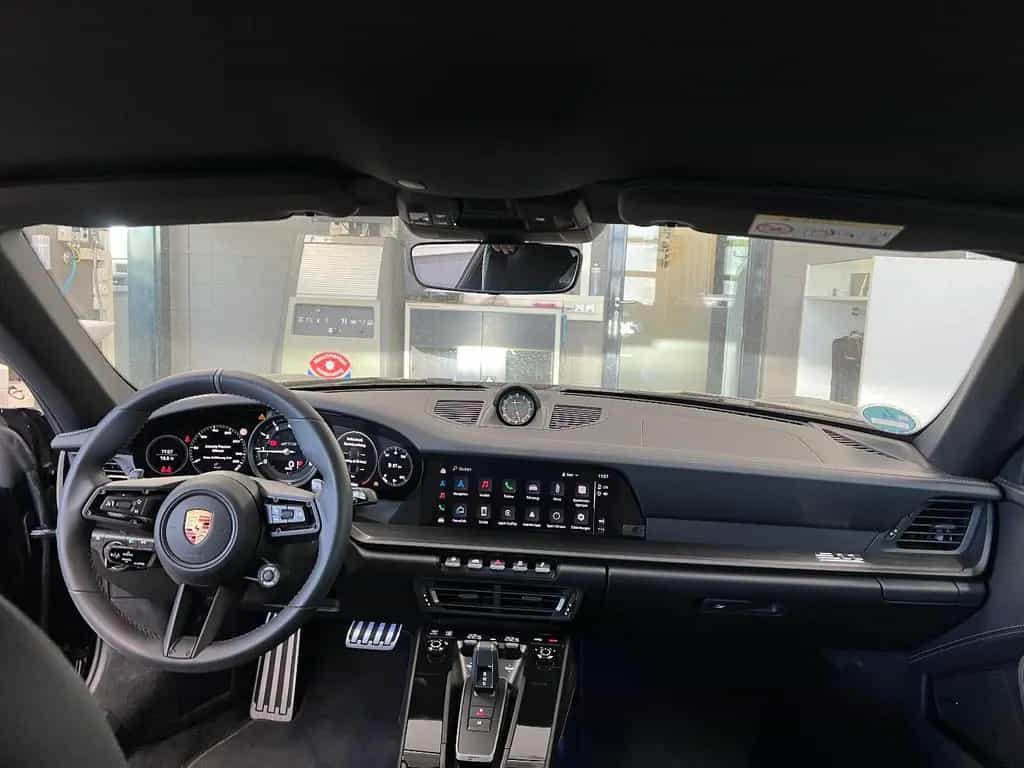 Porsche 992 (911) Targa 4 GTS 50 Jahre Design Ed. 03/2023-photo-11