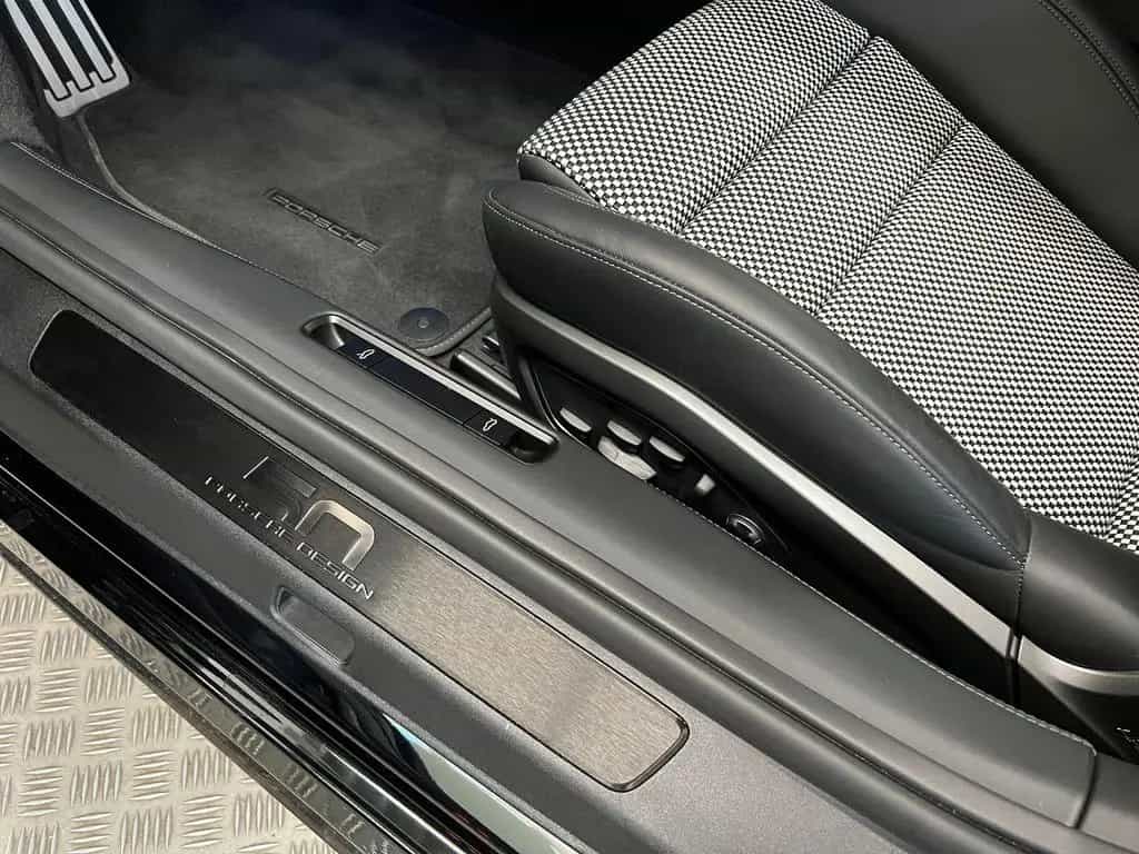 Porsche 992 (911) Targa 4 GTS 50 Jahre Design Ed. 03/2023-photo-25