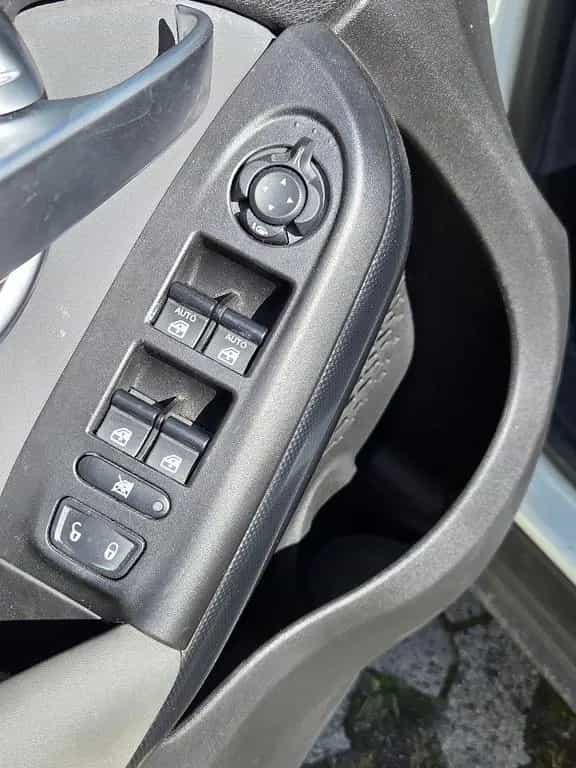 Fiat 500X 1.4 MultiAir 103kW CROSS S&S 4x2 DCT CROSS 08/2016-photo-4