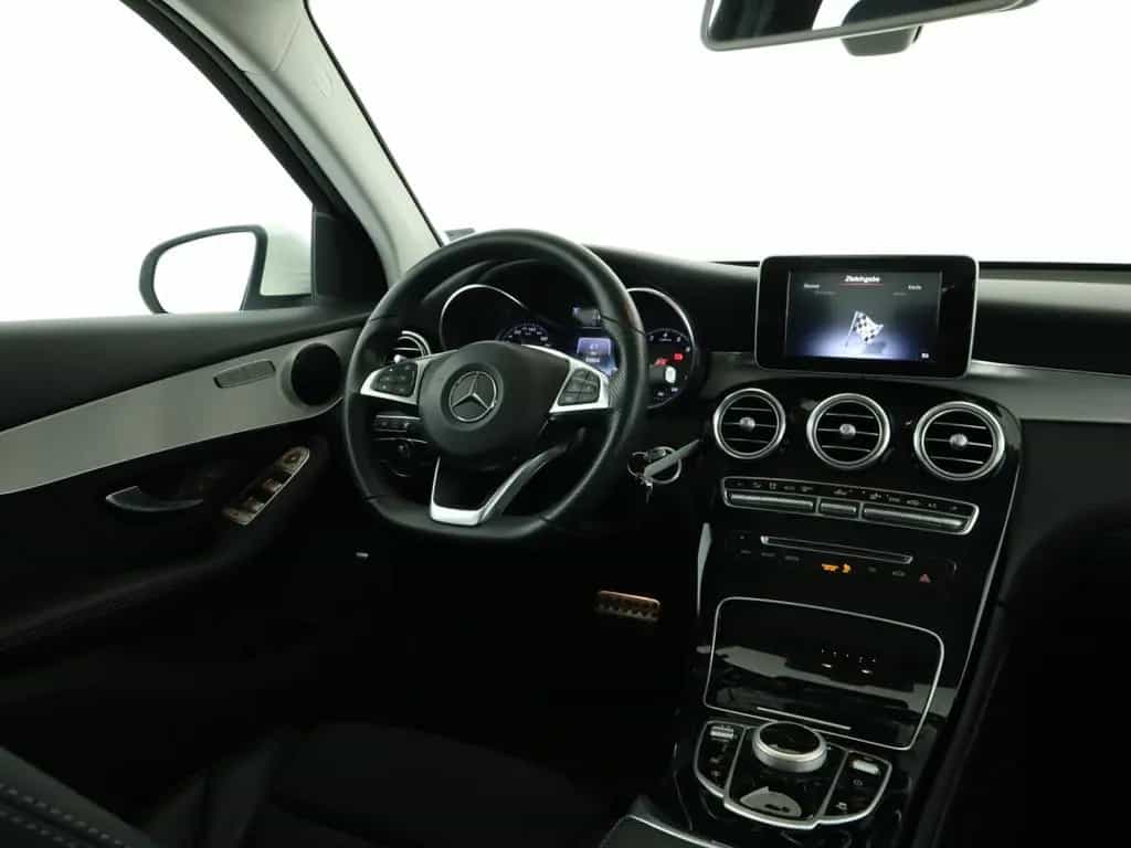 Mercedes-Benz GLC 250 4M Panorama*Distronic*PTS*360°Kamera*LED 04/2018-photo-9