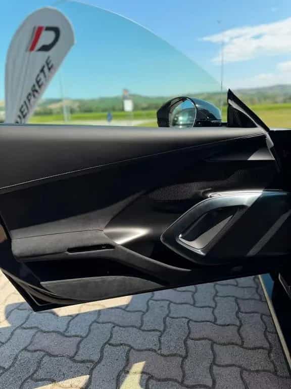 Ferrari 12Cilindri 10/2024-photo-14