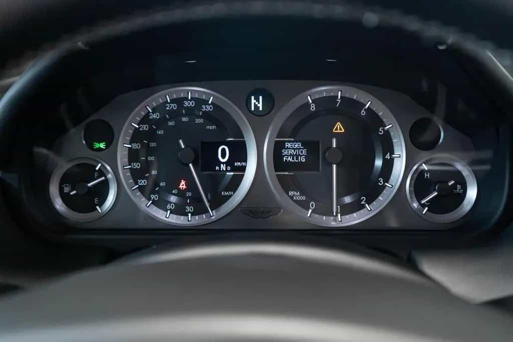 Aston Martin V8 Vantage S Roadster SP10 SHZ DAB RFK *LIMITED* 08/2014-photo-18