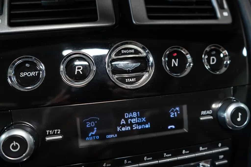 Aston Martin V8 Vantage S Roadster SP10 SHZ DAB RFK *LIMITED* 08/2014-photo-21