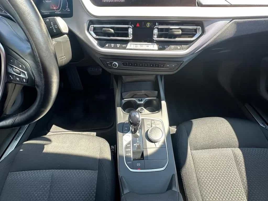 BMW 118 d 5-Türer Advantage Head-Up HiFi DAB LED Shz 04/2023-photo-10
