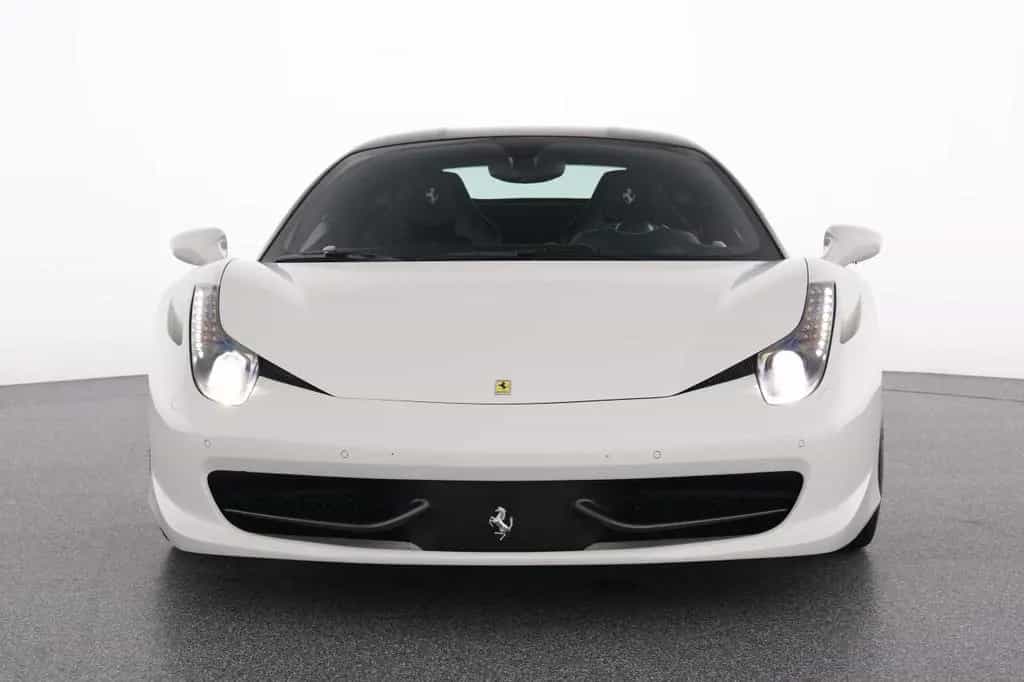 Ferrari 458 Italia RACINGSITZE CARBON LENKRAD 07/2011-photo-1
