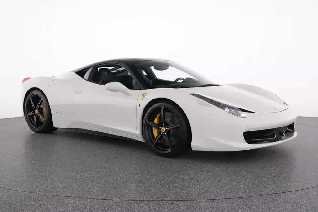 Ferrari 458 Italia RACINGSITZE CARBON LENKRAD 07/2011-photo-14