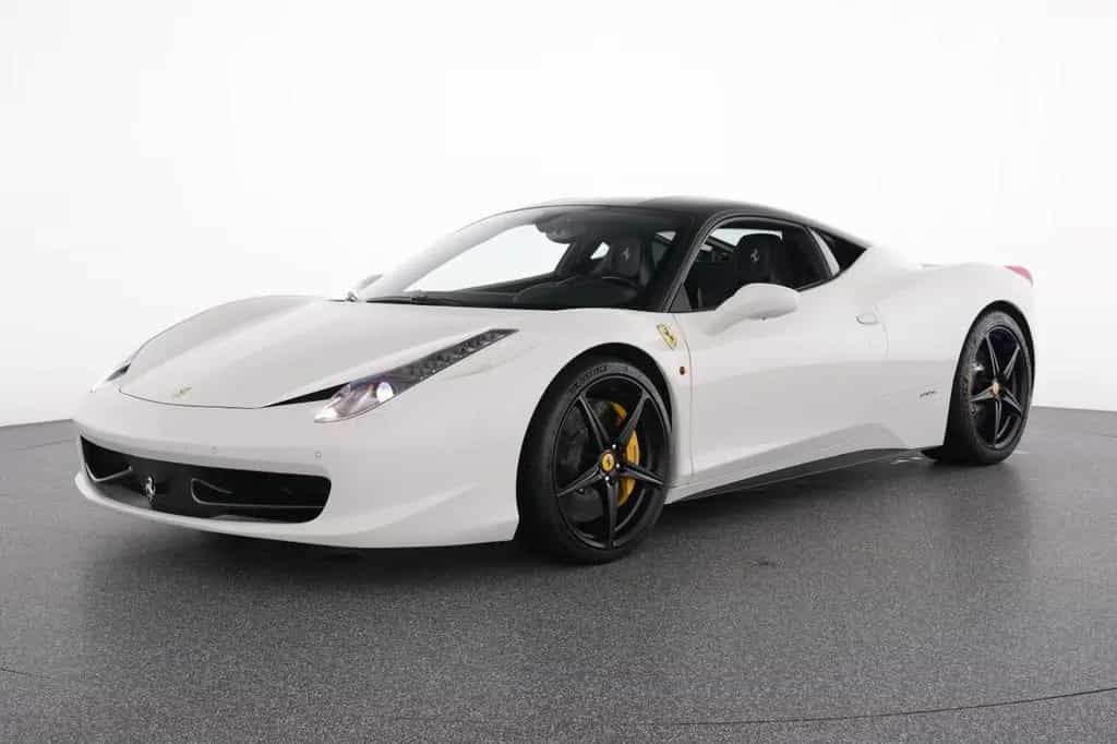 Ferrari 458 Italia RACINGSITZE CARBON LENKRAD 07/2011-photo-2
