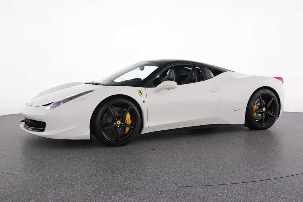 Ferrari 458 Italia RACINGSITZE CARBON LENKRAD 07/2011-photo-3