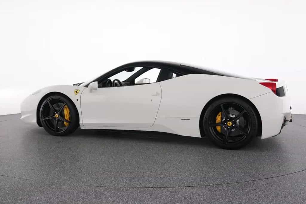Ferrari 458 Italia RACINGSITZE CARBON LENKRAD 07/2011-photo-5