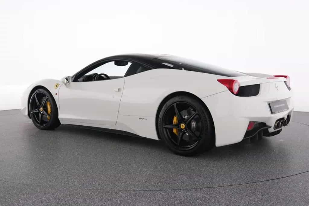 Ferrari 458 Italia RACINGSITZE CARBON LENKRAD 07/2011-photo-6