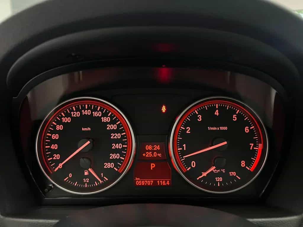 BMW 3 Series 325 i Coupe*Leder*PDC*Sitzheizung*59T KM*Xenon* 04/2010-photo-11